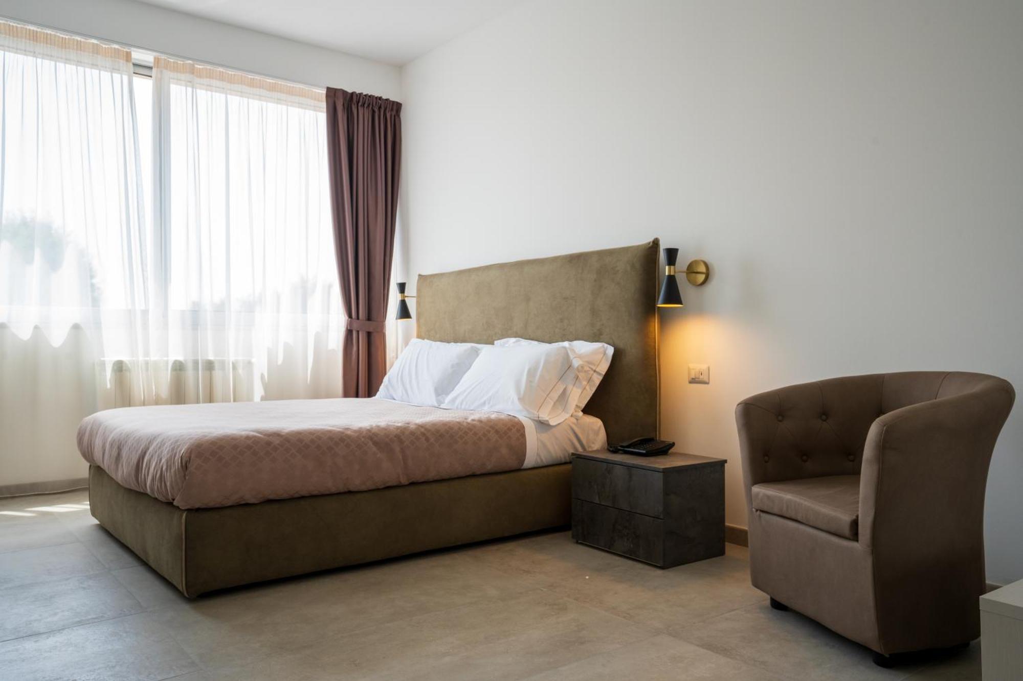 Hotel Bula ボッラーテ エクステリア 写真
