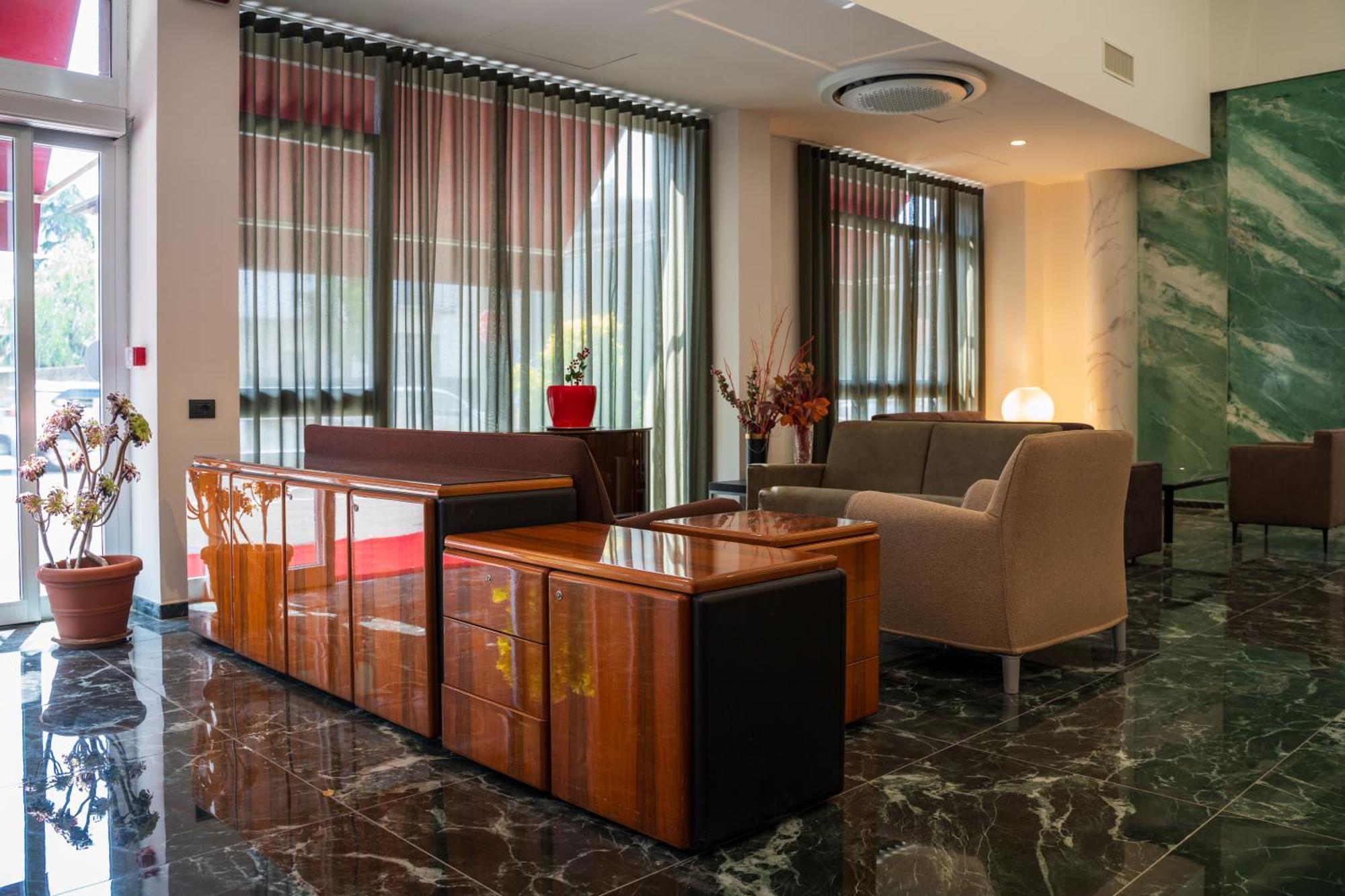 Hotel Bula ボッラーテ エクステリア 写真