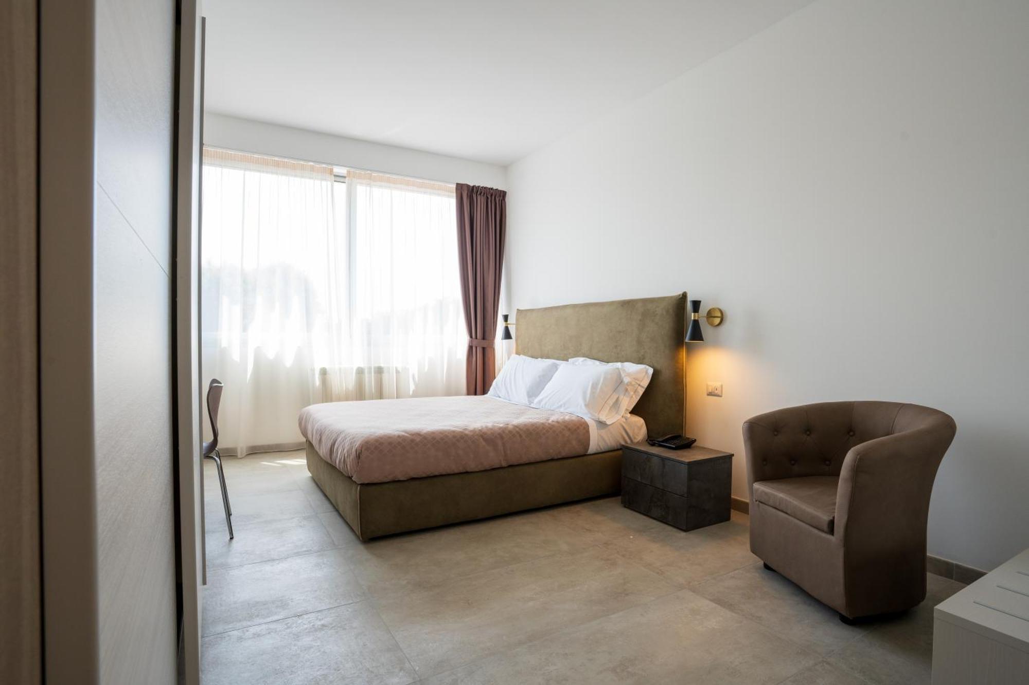 Hotel Bula ボッラーテ エクステリア 写真